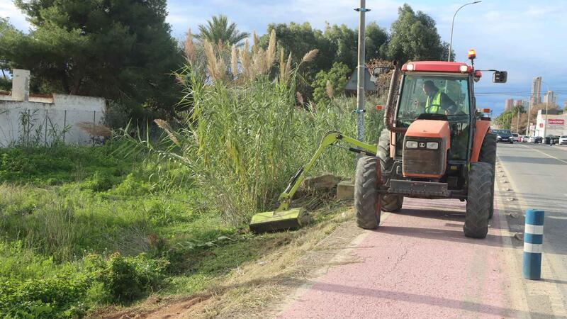 Benidorm adecenta y mejora los caminos rurales del término municipal