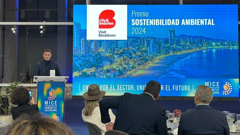 Benidorm es reconocido como el ‘Destino más sostenible’ en los Smart Travel News Awards 2024