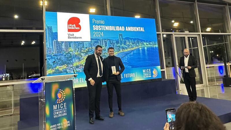 Benidorm es reconocido como el ‘Destino más sostenible’ en los Smart Travel News Awards 2024