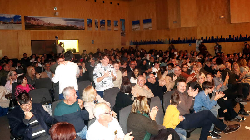 El colegio Puig Campana y el IES Beatriu Fajardo ganan el concurso escolar ‘Benidorm, mi primer amor’ del grupo Locos de Atar