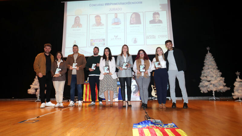 El colegio Puig Campana y el IES Beatriu Fajardo ganan el concurso escolar ‘Benidorm, mi primer amor’ del grupo Locos de Atar