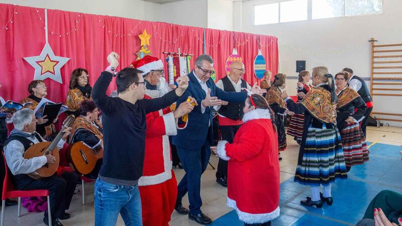 Los alumnos del Doble Amor vuelven a celebrar su tradicional Festival de Navidad