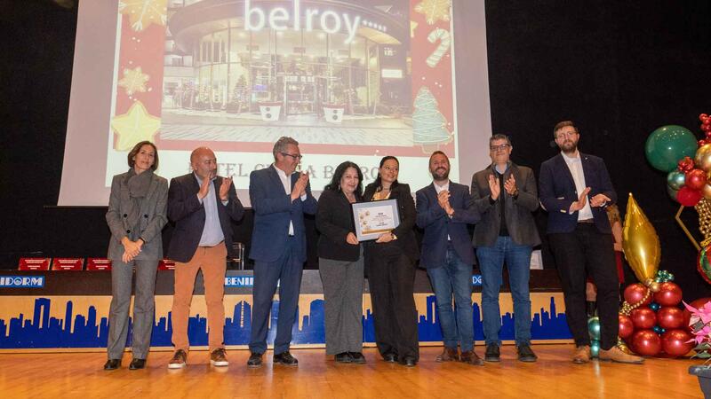 Benidorm entrega sus premios de escaparatismo navideño con récord de participación