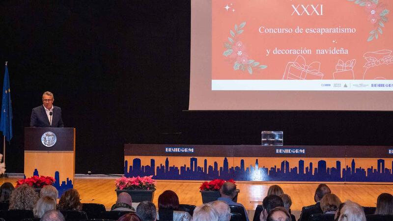 Benidorm entrega sus premios de escaparatismo navideño con récord de participación