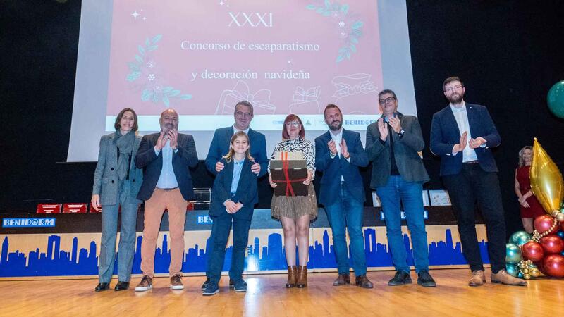 Benidorm entrega sus premios de escaparatismo navideño con récord de participación