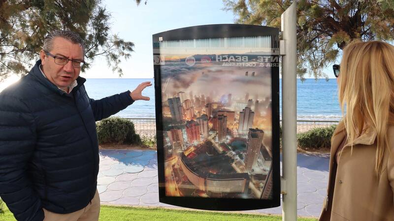 Benidorm inaugura la muestra fotográfica ‘Las luces de la ciudad’ del cántabro Agustín Martín