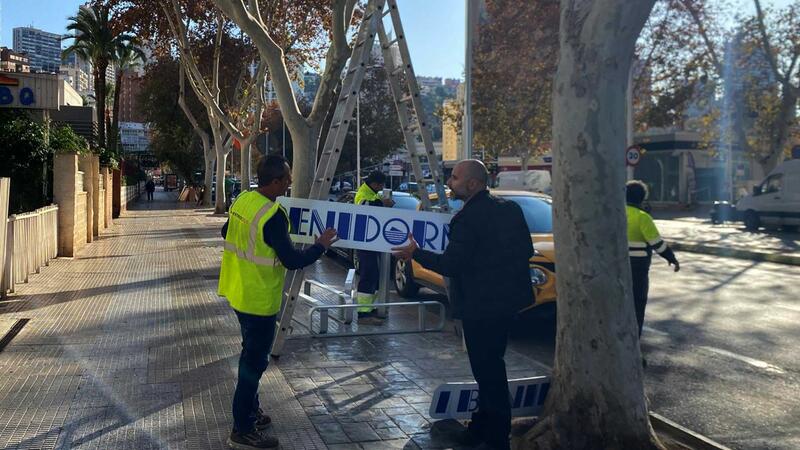 Benidorm ultima la colocación de los postes y la cartelería del Plan de Señalización Direccional