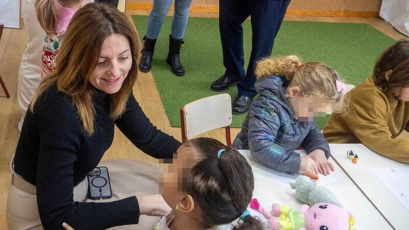 Cerca de una treintena de menores de entre 3 y 12 años asisten a la ‘Escuela de Navidad’