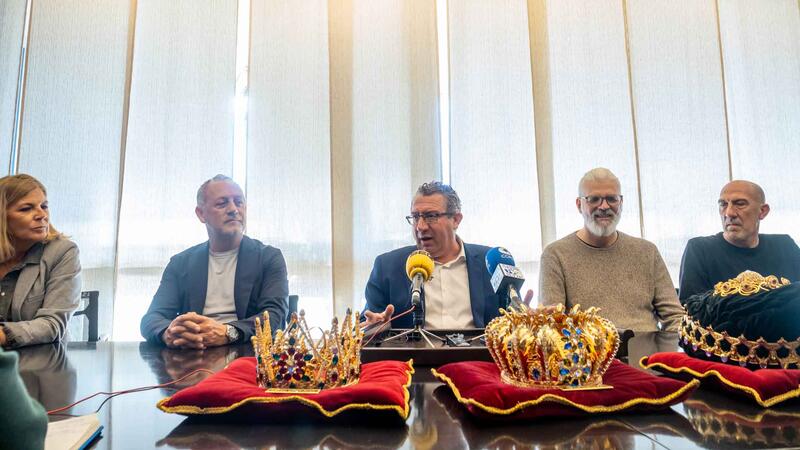 Benidorm preparada para recibir a los Reyes Magos, que llegarán acompañados por un millar de personas