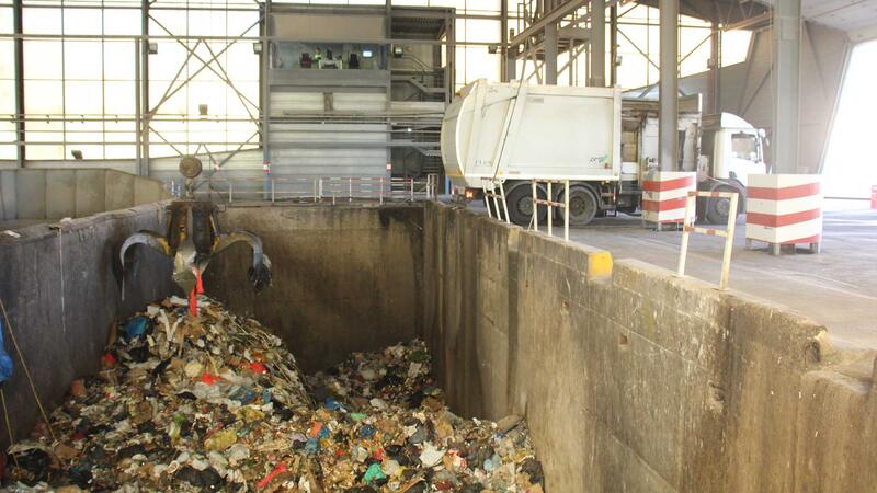 Benidorm aprueba que Vaersa continúe con el servicio de transporte de residuos a El Campello, que permitirá ahorrar más de 340.000 euros al año