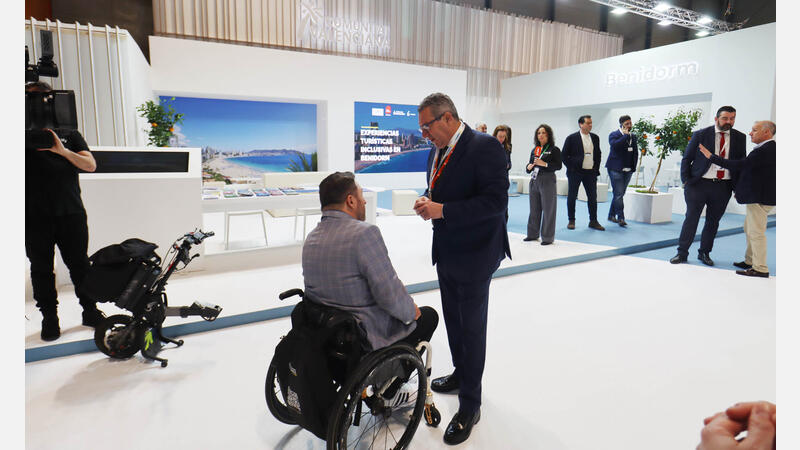 Benidorm presenta en Fitur la próxima guía accesible de experiencias temáticas para disfrutar en la ciudad