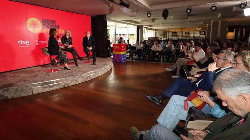 Benidorm i RTVE promouran noves exposicions per a continuar difonent la història del Festival de la Cançó