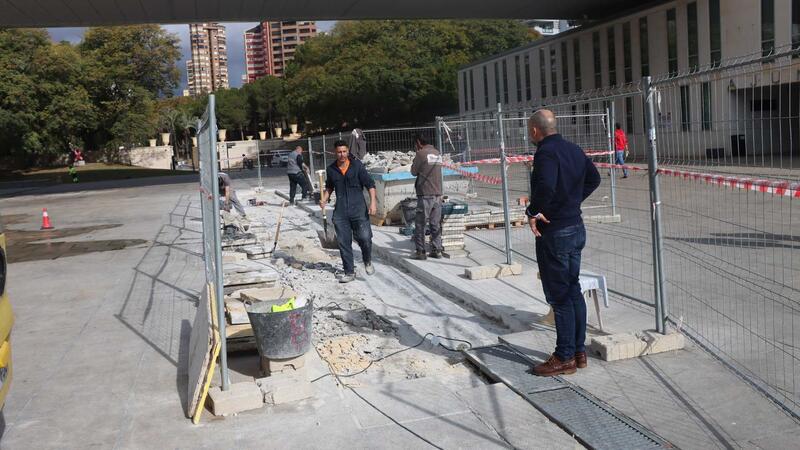 Benidorm is carrying out work at Plaza de SS MM Reyes de España to stop water leaks in L’Aigüera car park