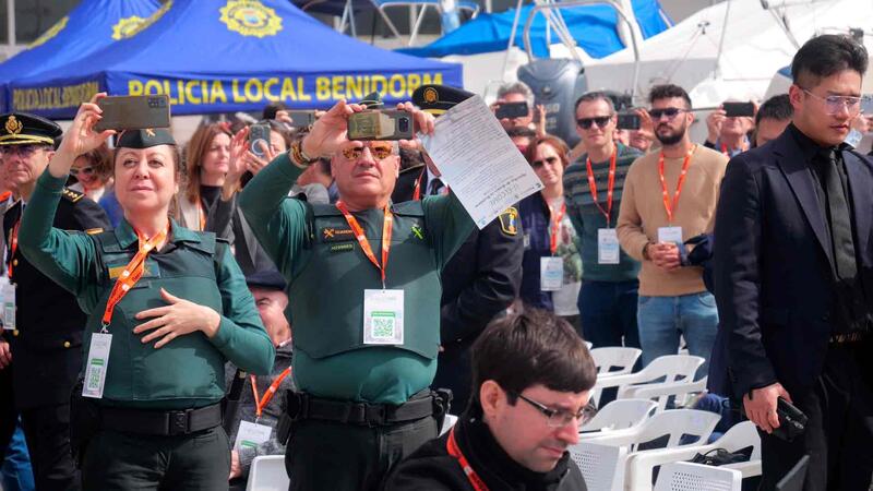 Benidorm acull el primer vol a Europa d