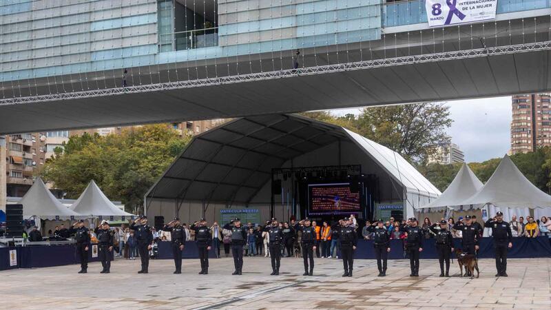La Policia Local de Benidorm complix 181 anys