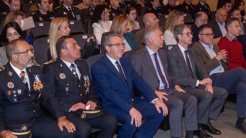 La Policia Local de Benidorm complix 181 anys