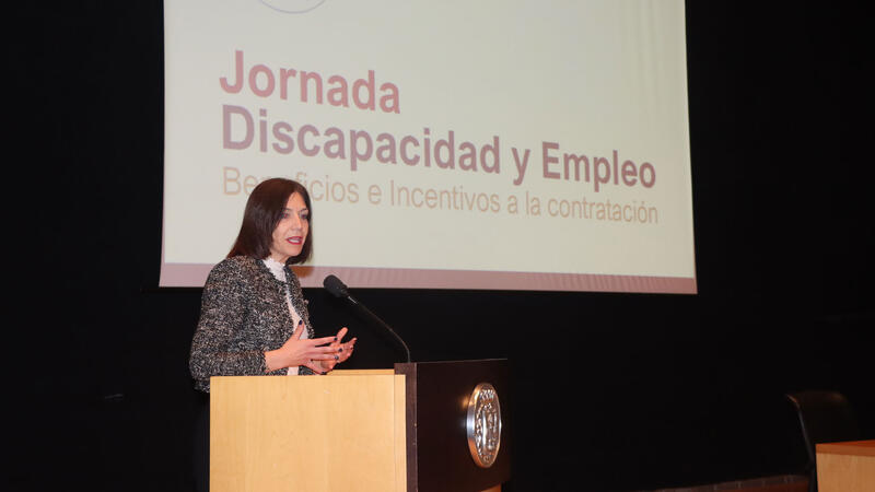 La jornada sobre ‘Discapacitat i Ocupació’ de Benidorm aborda les claus per a la inserció laboral de les persones amb diversitat funcional