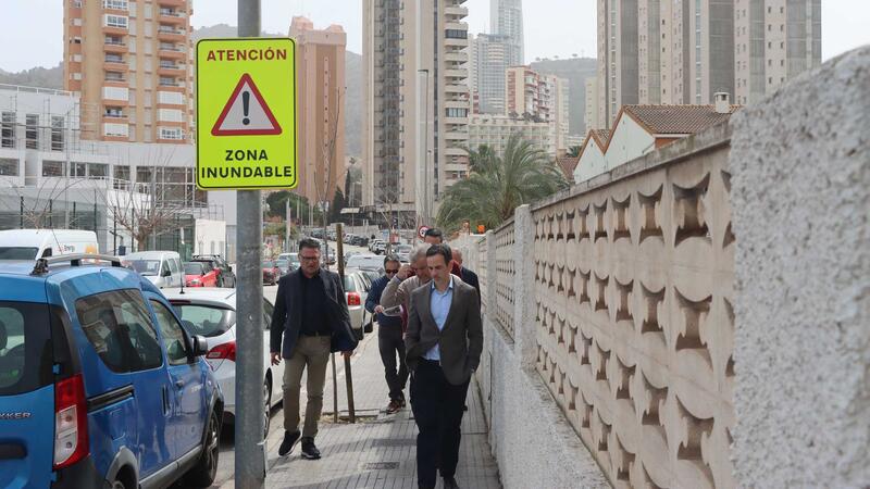 Benidorm señaliza los 21 puntos críticos identificados en el Plan de Actuación Municipal ante el Riesgo de Inundaciones 