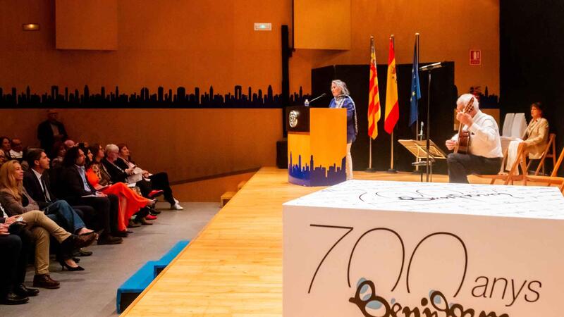 Benidorm acoge la VI edición de su Festival Internacional de Poesía
