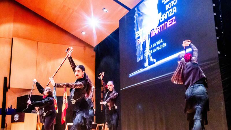La poesía se despide de Benidorm con la clausura de su VI Festival Internacional