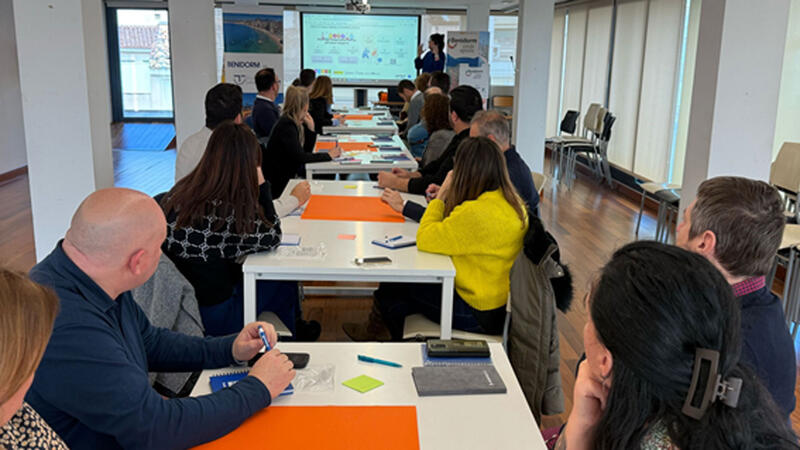 Benidorm strengthens its commitment to senior tourism through Improvement Groups for the 86 companies recognized with the SICTED award