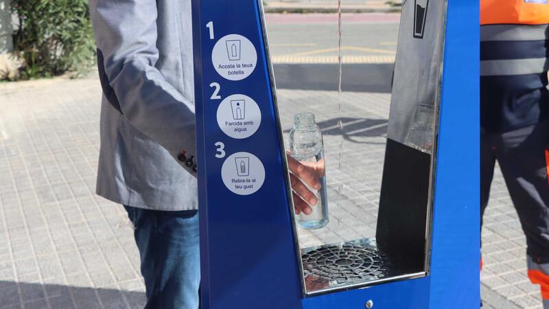 Benidorm ensaya un proyecto piloto para instalar fuentes de agua potable refrigerada en el municipio