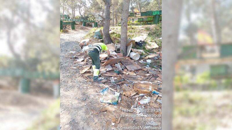 De Zárate: “Estamos actuando en el barranco de Xixo con limpiezas periódicas a la espera de que la CHJ autorice el proyecto de El Moralet”