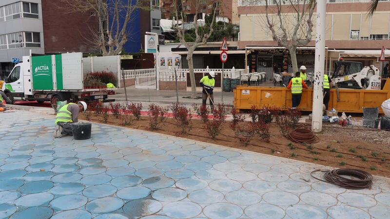 Benidorm finaliza las obras de renovación de infraestructuras hidráulicas y mejora de la escena urbana en Montecarlo y Armada Española 