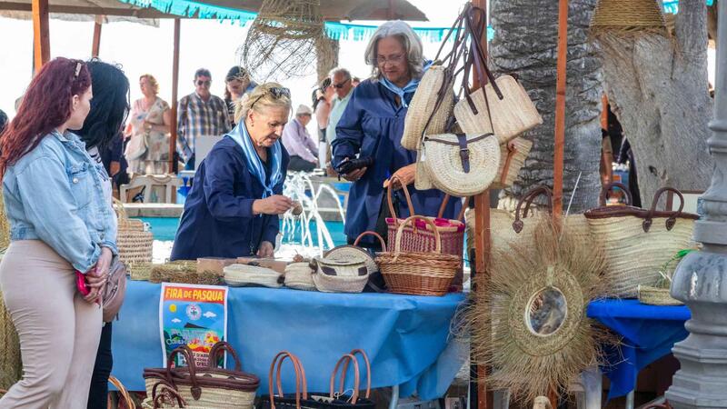 La Fira de Pasqua de la Comissió abre sus puertas el Parque de Elche