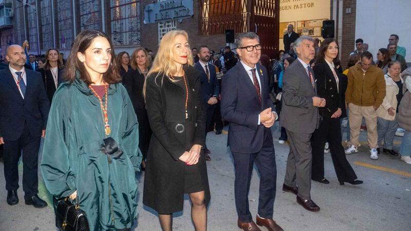 La procesión de Nuestra Señora de la Esperanza y la Paz sale a la calle en Benidorm
