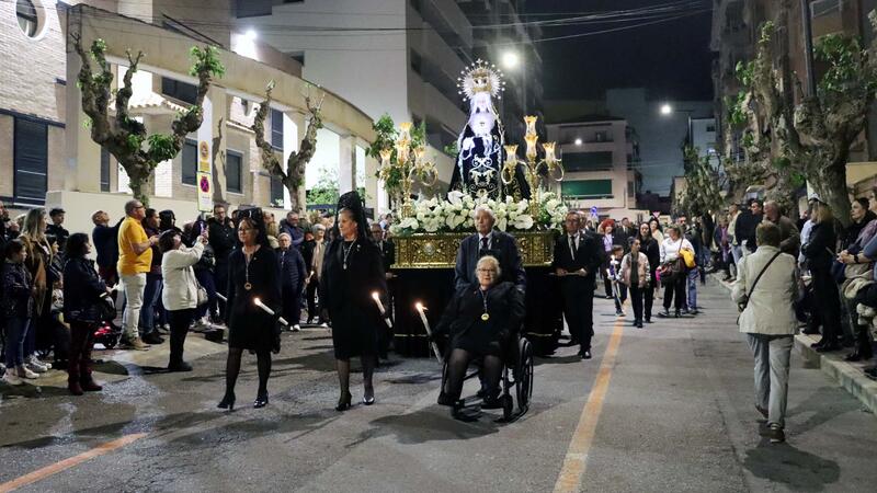 Silence reigns in Foietes-Madrid neighbourhood, to accompany the Last Supper, the Virgin of Sorrows, and the Christ of Forgiveness