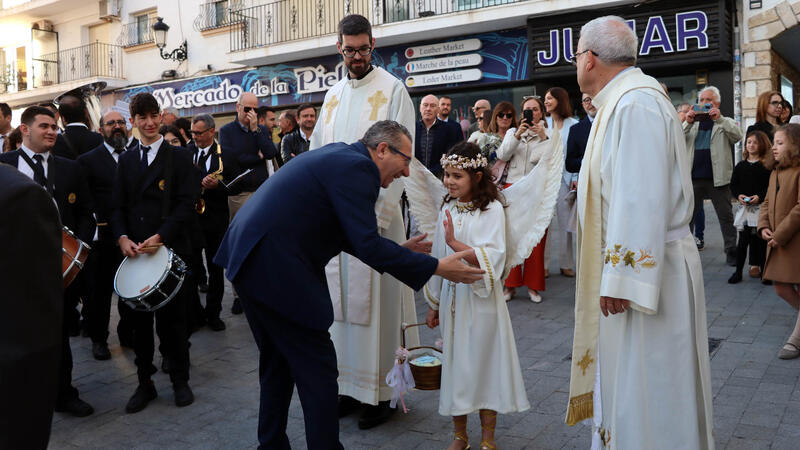 ‘L’Ambaixà’ i la Trobada entre la Verge i el Ressuscitat protagonitzen el Diumenge de Pasqua a Benidorm
