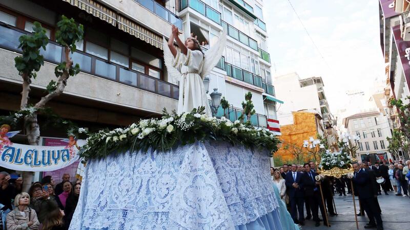 ‘L’Ambaixà’ i la Trobada entre la Verge i el Ressuscitat protagonitzen el Diumenge de Pasqua a Benidorm