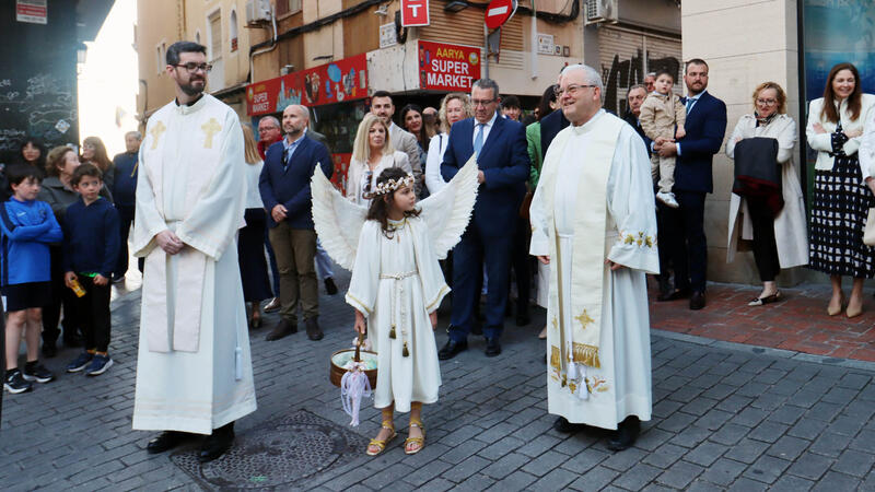 ‘L’Ambaixà’ i la Trobada entre la Verge i el Ressuscitat protagonitzen el Diumenge de Pasqua a Benidorm