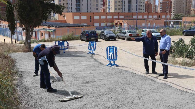 Benidorm mejora el acceso del aparcamiento disuasorio de la calle Italia