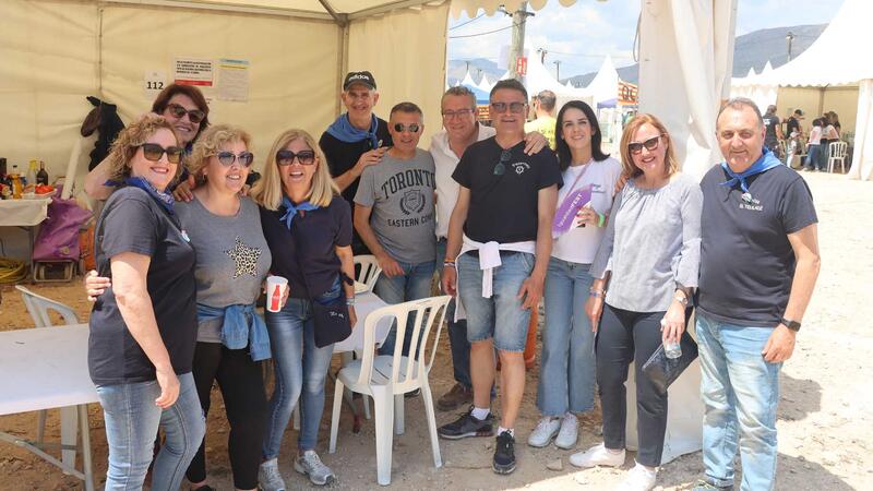 Cerca de 4.000 peñistas celebran la Acampada de las Peñas con acciones para conmemorar el 700 Aniversario de la fundación de Benidorm