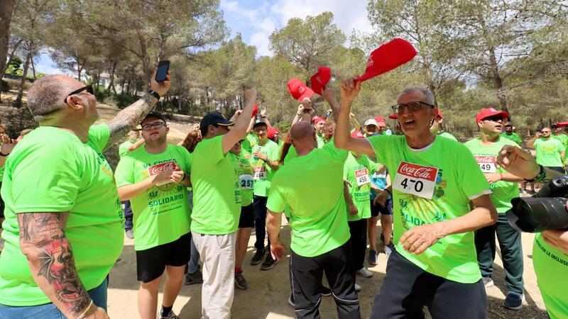 Around 500 people support Doble Amor in the sixth edition of its Solidarity Cross