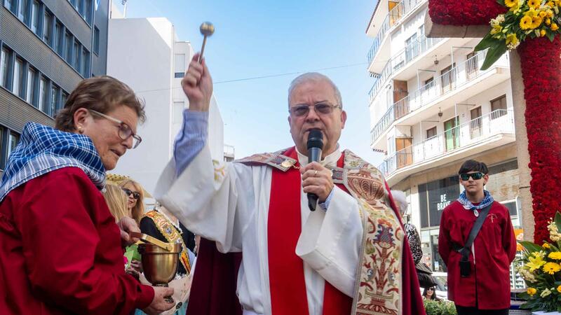 Benidorm celebra amb emoció la tradicional Festa de la Creu