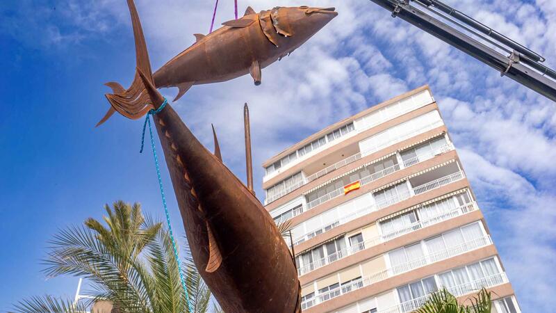 Les “Tonyines” de Toni Marí lluïxen en el Passeig de Ponent de Benidorm