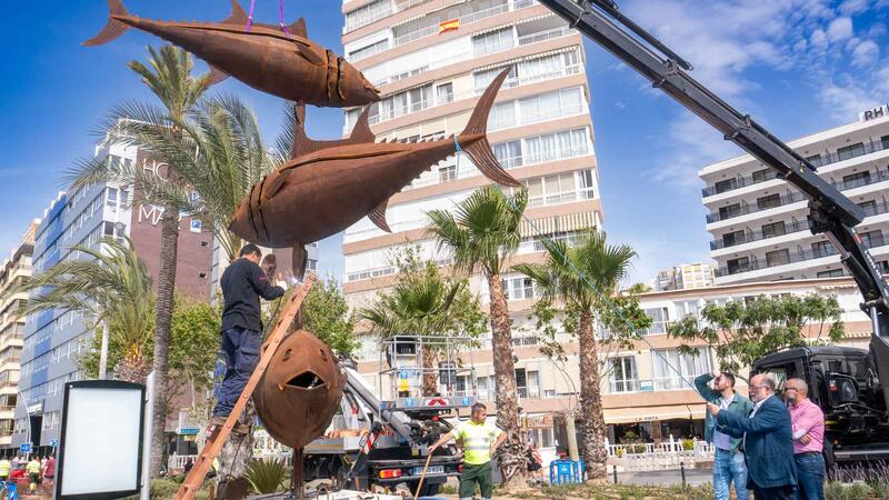 Les “Tonyines” de Toni Marí lluïxen en el Passeig de Ponent de Benidorm