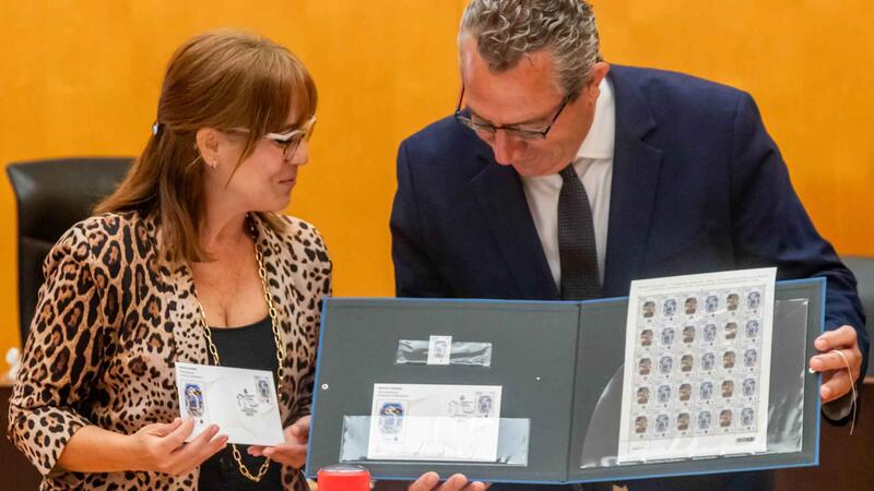 Correos posa en circulació un segell dedicat als 700 anys d