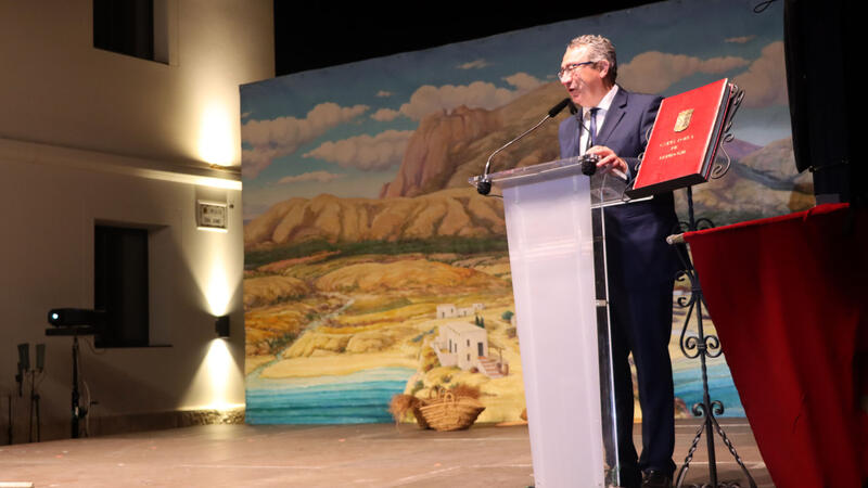 Benidorm claims its seven centuries of history in the performance of the Town Charter