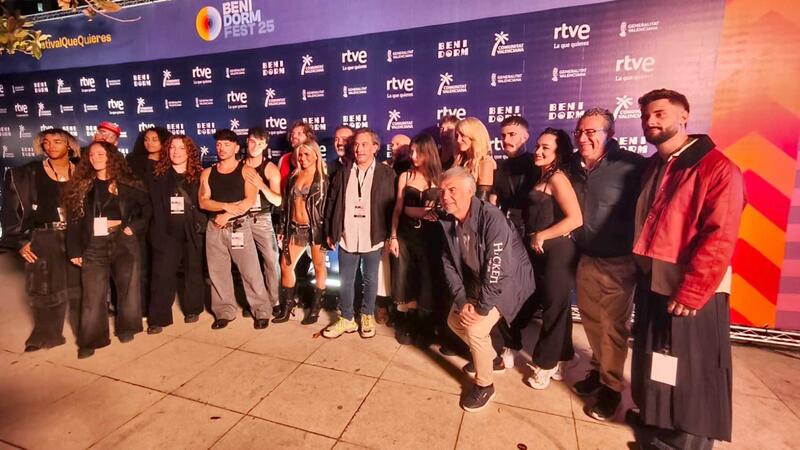 Más de 2.000 personas se dan cita en el auditorio Julio Iglesias en la primera noche del Euroclub 