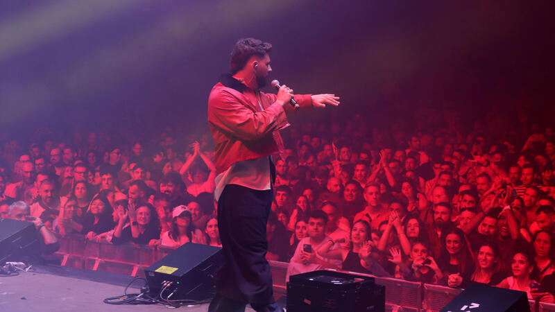 Más de 2.000 personas se dan cita en el auditorio Julio Iglesias en la primera noche del Euroclub 