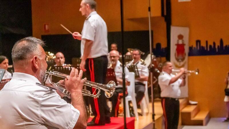 La Unidad de Música del TERLEV reúne y emociona a centenares de benidormenses