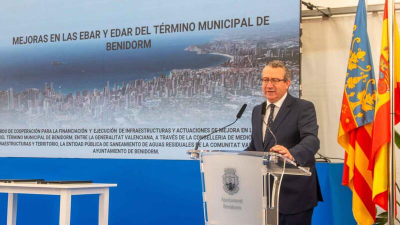 Benidorm y la Generalitat firman el Acuerdo de Cooperación para invertir 14,5 millones en la red de depuración y reutilización de aguas