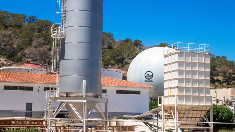 Benidorm y la Generalitat firman el Acuerdo de Cooperación para invertir 14,5 millones en la red de depuración y reutilización de aguas