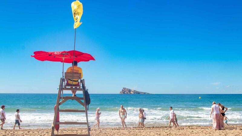 Benidorm will strengthen beach cleaning, lifeguarding, and security measures starting June 1st for the start of the high season