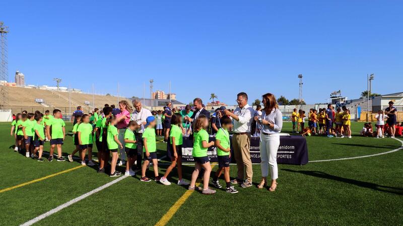 Around 600 students collect medals for their participation in the 43rd Benidorm School Sports Games
