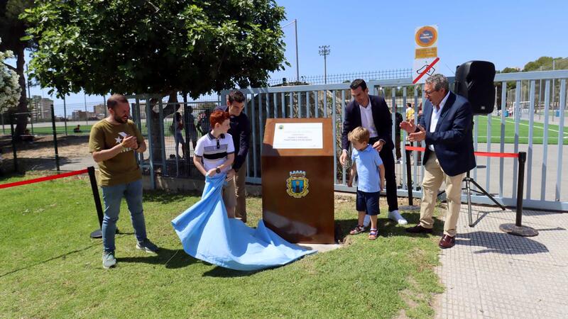 Benidorm rinde un emotivo homenaje a Nerea Pérez Machado y los hermanos Martínez Munuera dando su nombre a tres campos de fútbol